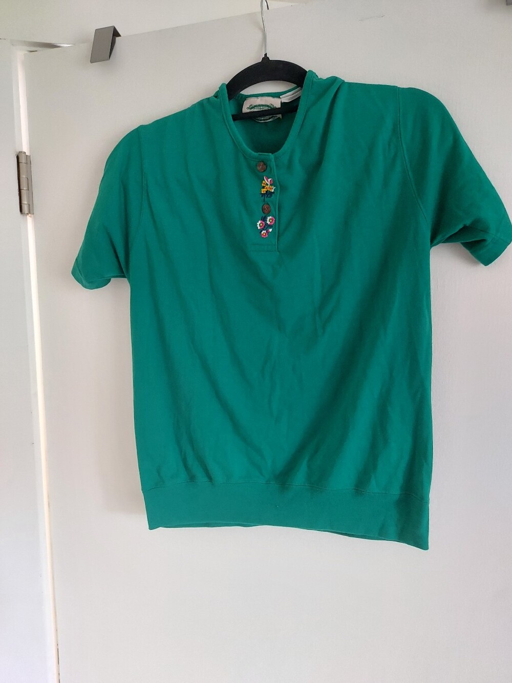 Vintage Embroidered Floral Tee Shirt Teal Green Size Medium Separate Issue